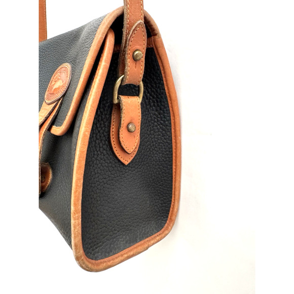 Dooney & Bourke Essex Shoulder Bag Vintage All Weather Leather Classic Black Tan - Picture 8 of 16
